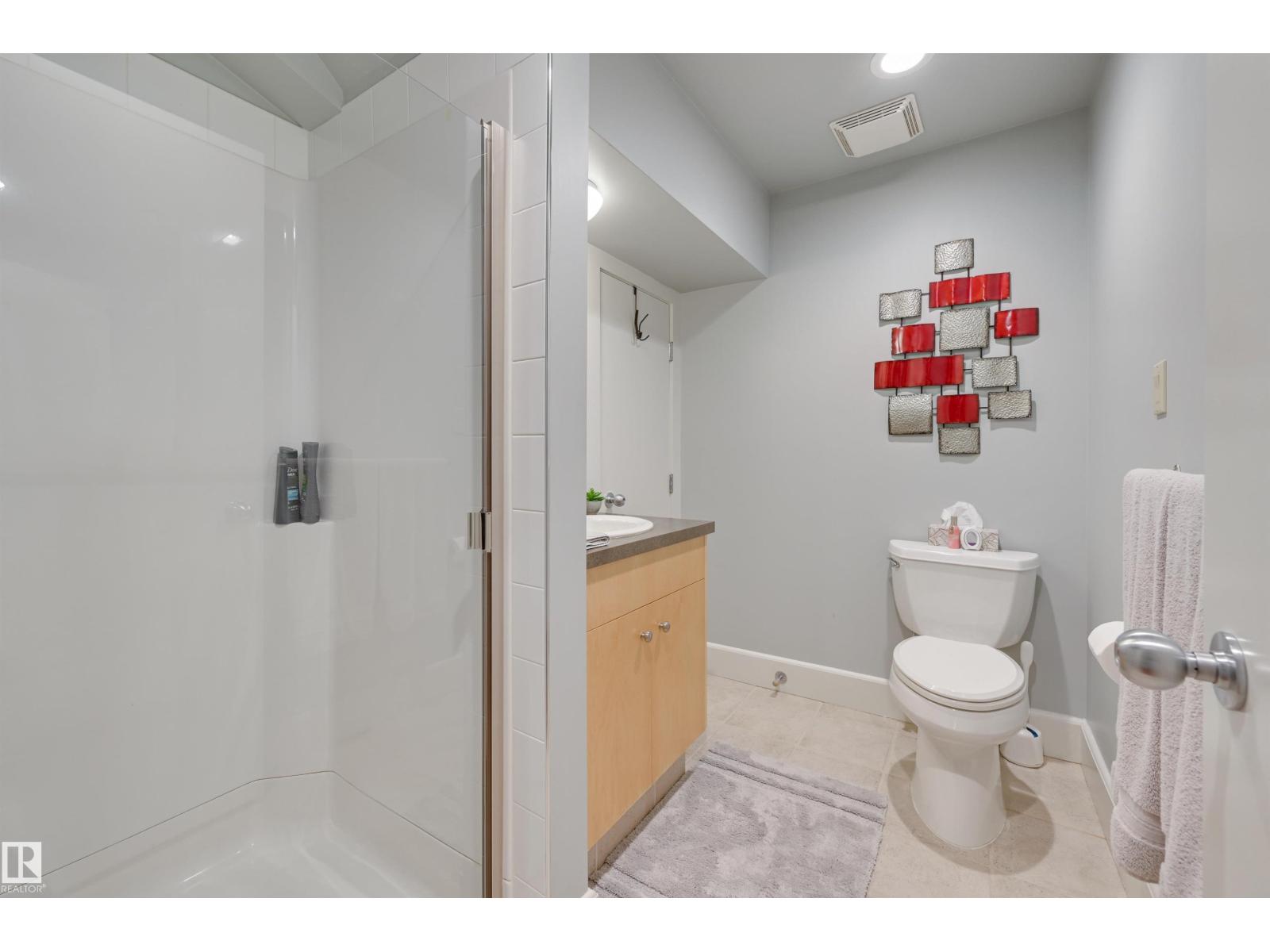 Photo 47 of 8907 Saskatchewan Dr Nw, Edmonton AB