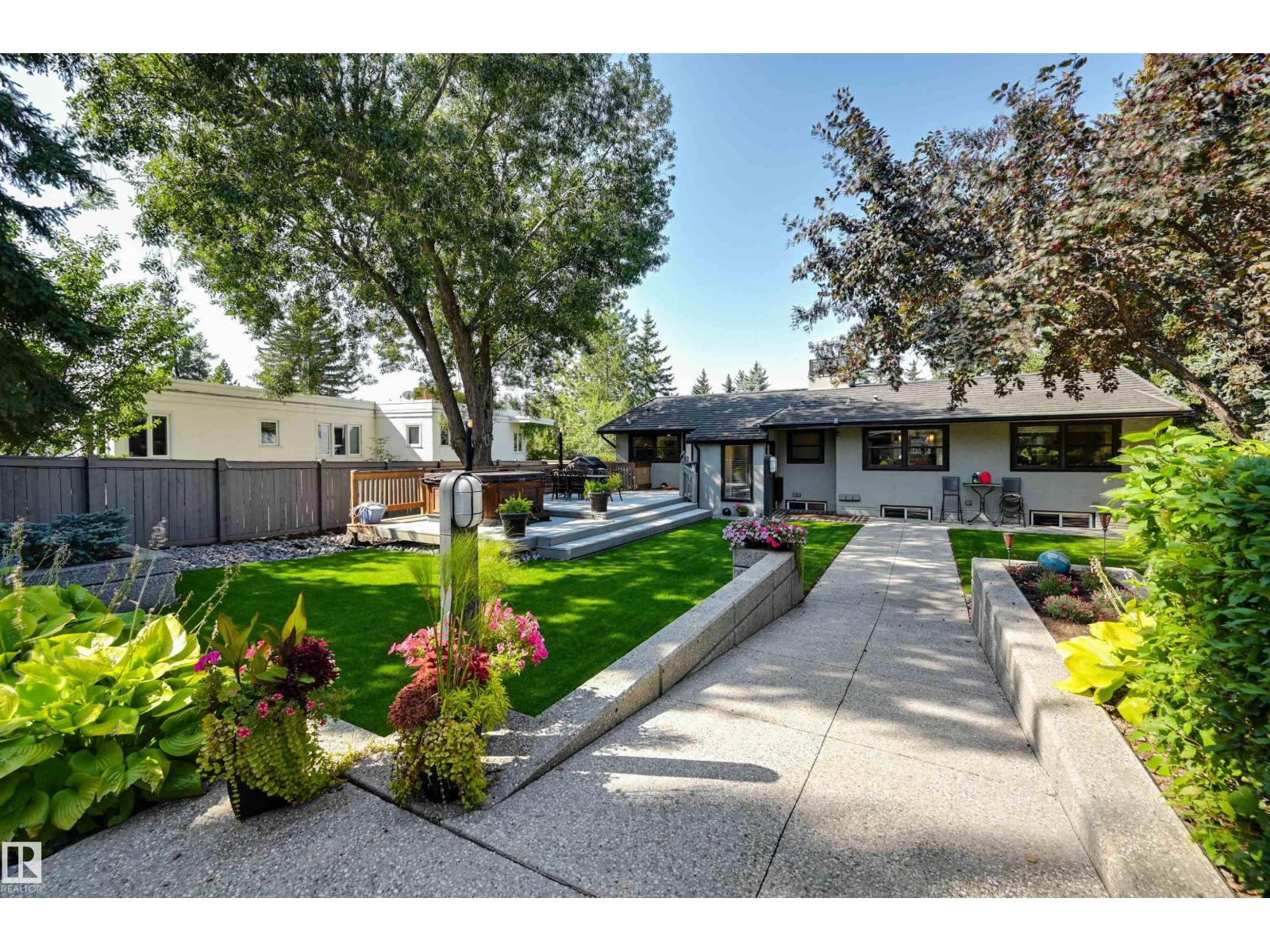 Photo 53 of 8907 Saskatchewan Dr Nw, Edmonton AB