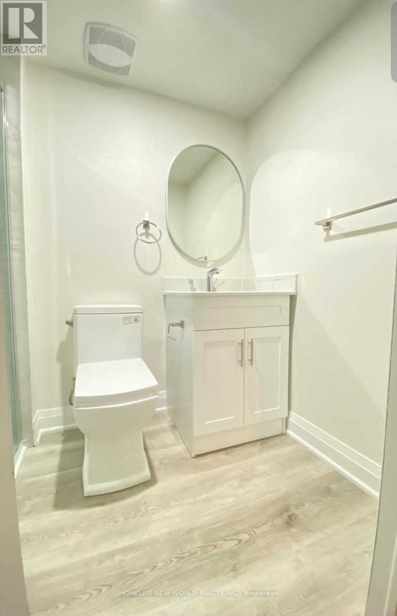 Photo 6 of Basement 84 Rockport Crescent, Richmond Hill ON