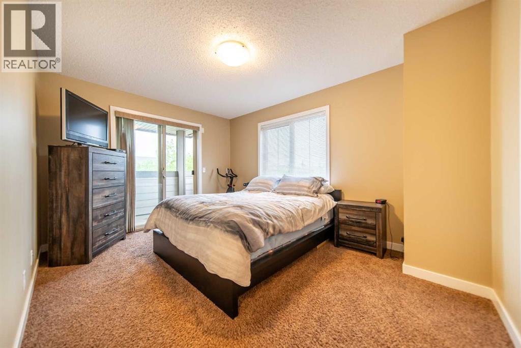 Single Family House for Sale in   Eversyde Boulevard SW Evergreen Calgary 