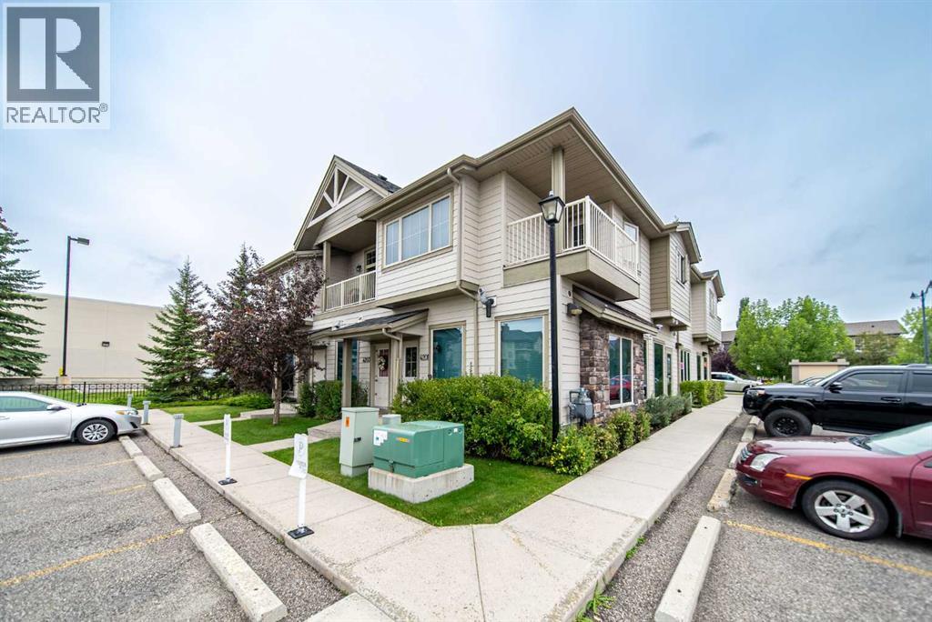 Single Family House for Sale in   Eversyde Boulevard SW Evergreen Calgary 