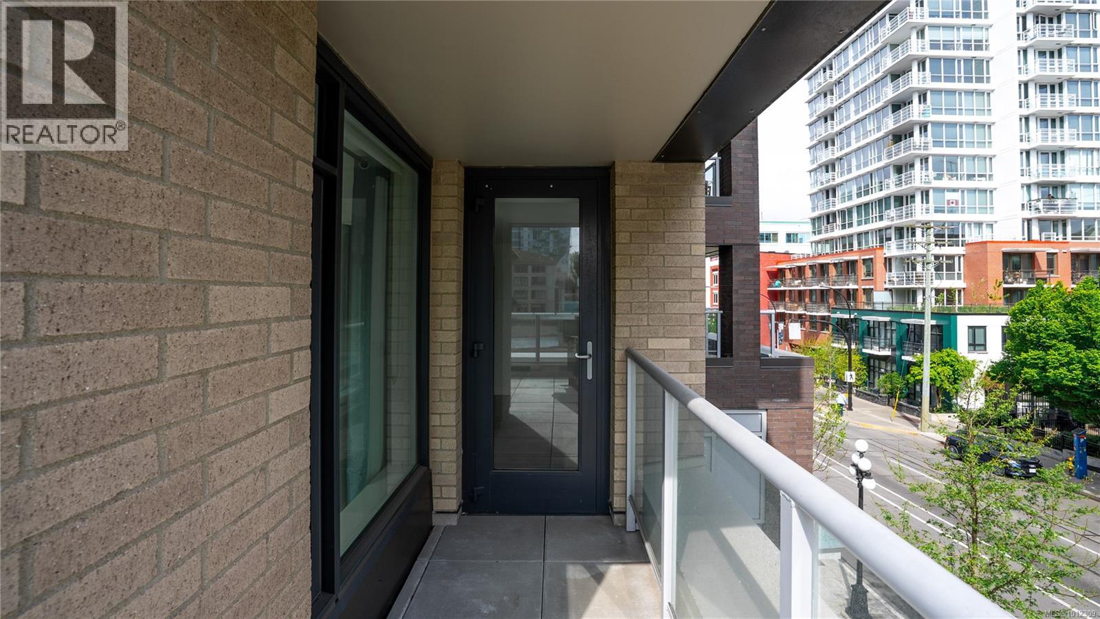 Photo 13 of 302 845 Johnson St, Victoria BC