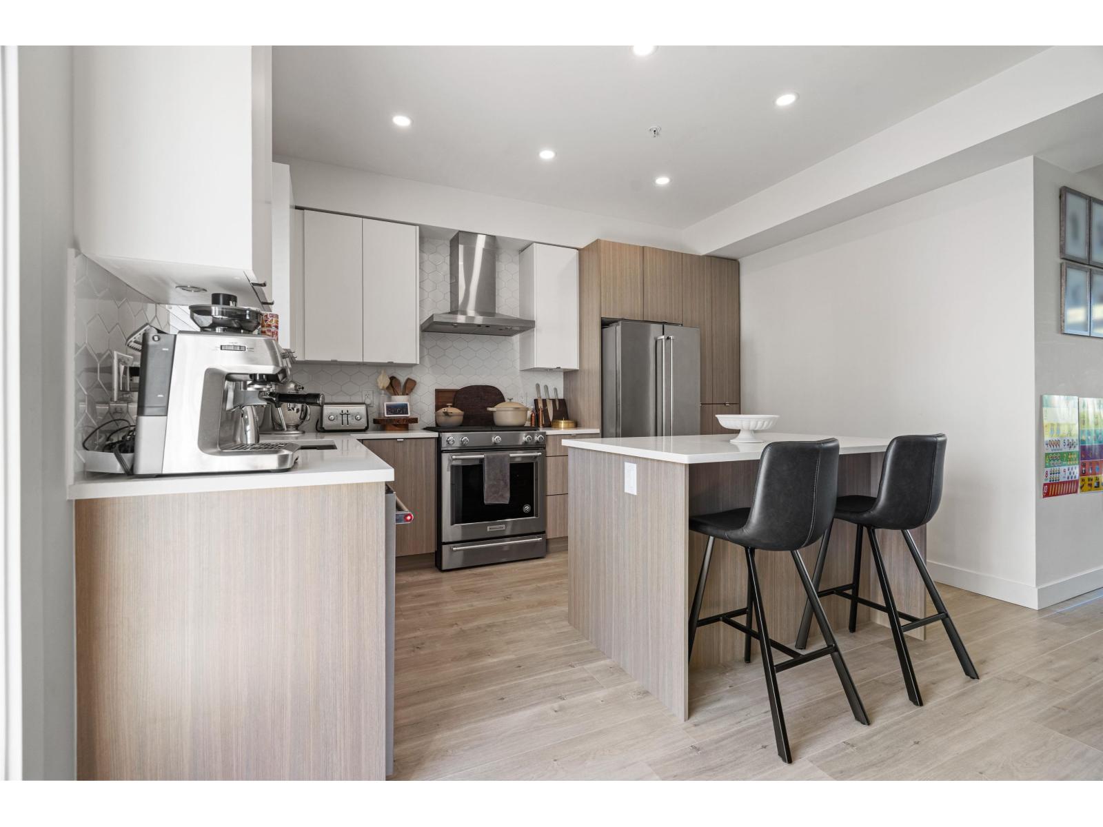 Photo 13 of 99 7947 209 Street, Langley BC