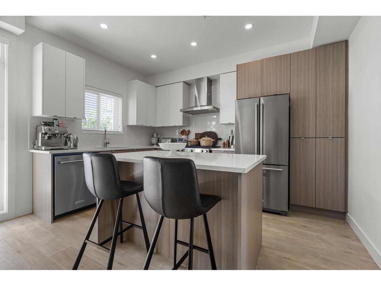 Photo 11 of 99 7947 209 Street, Langley BC