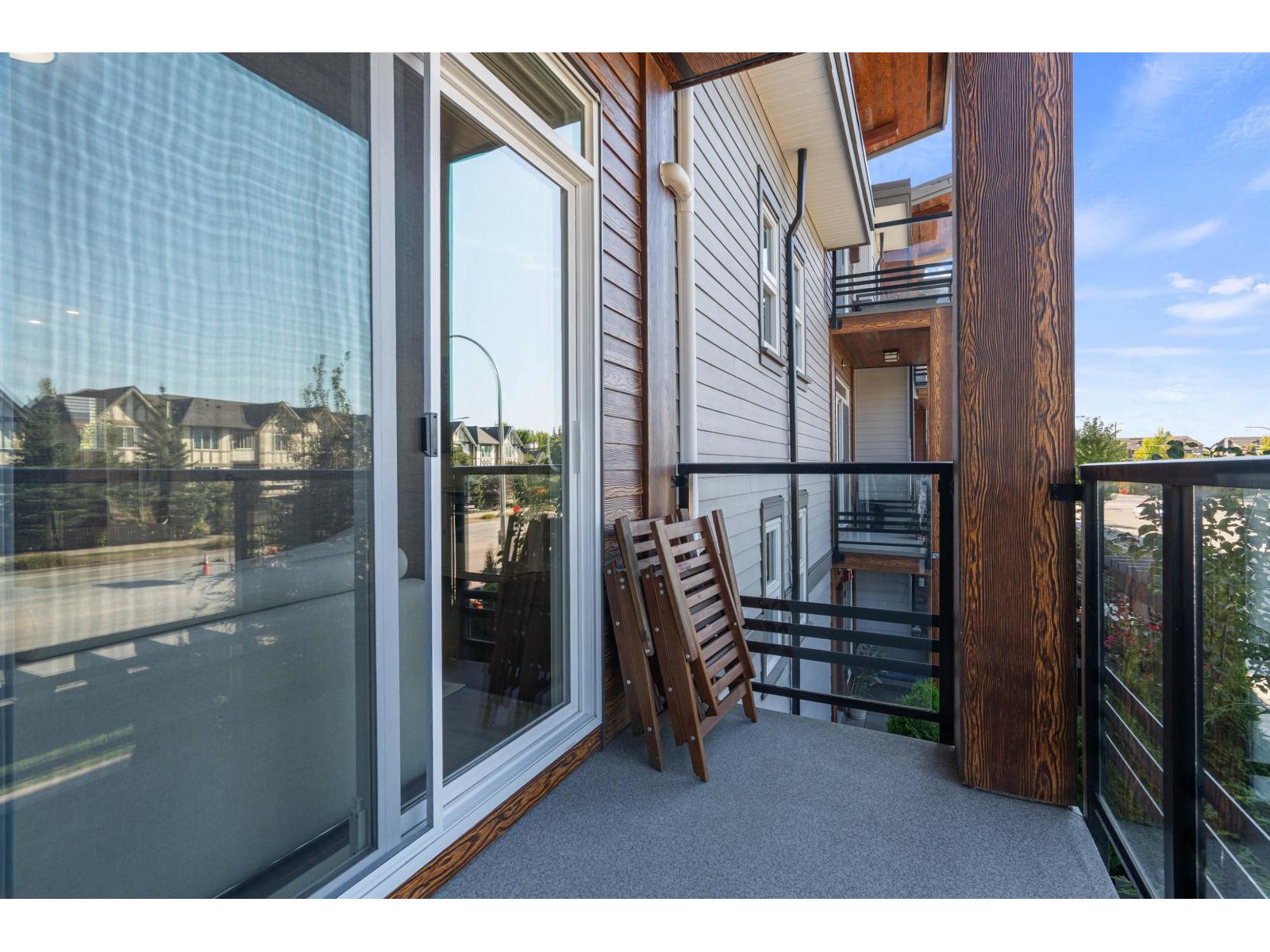 Photo 15 of 99 7947 209 Street, Langley BC