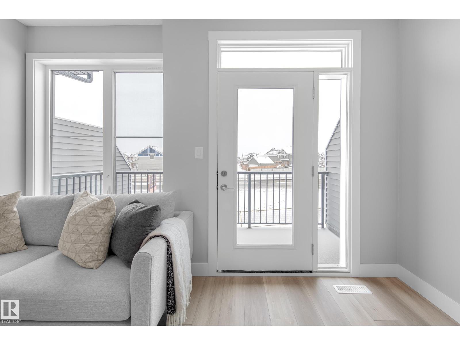 Photo 6 of 6 6905 25 Av Sw, Edmonton AB