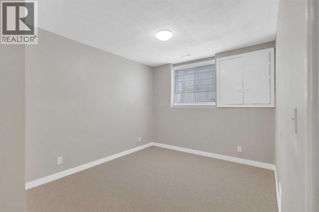 Photo 12 of 5617 Park Street, Blackfalds AB
