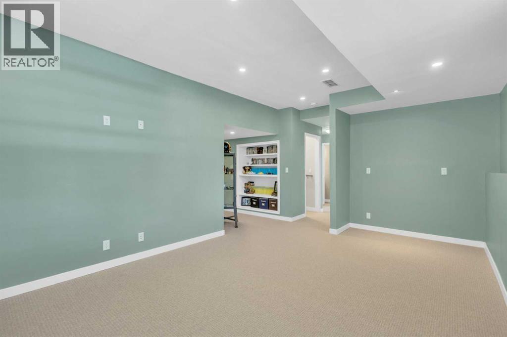 Photo 2 of 5617 Park Street, Blackfalds AB