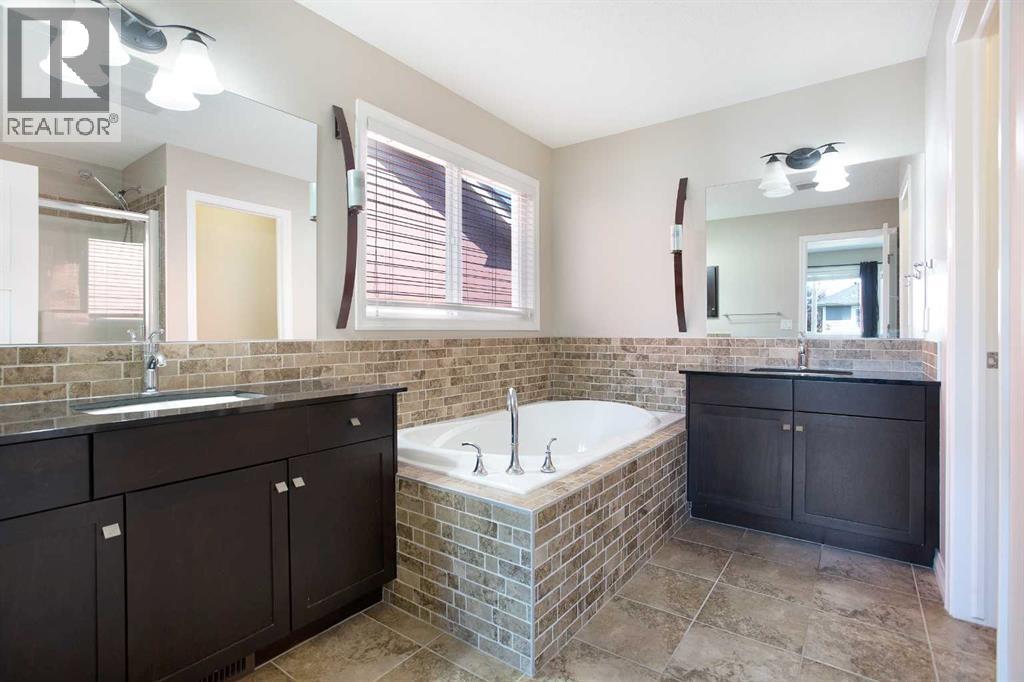 Photo 10 of 77 Chaparral Valley Grove Se, Calgary AB
