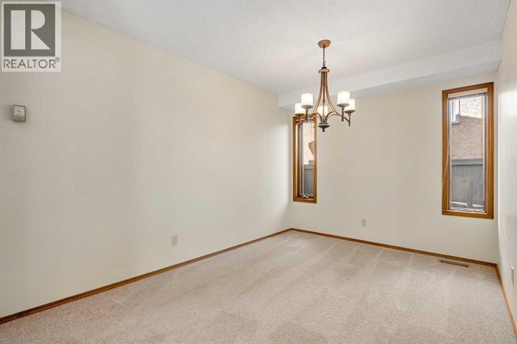 Photo 16 of 74 Sandringham Way Nw, Calgary AB