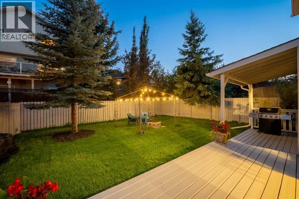 Photo 37 of 74 Sandringham Way Nw, Calgary AB