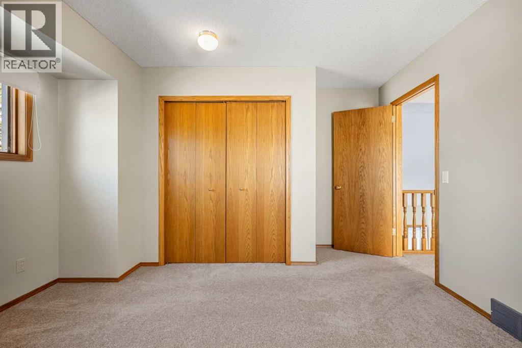 Photo 41 of 74 Sandringham Way Nw, Calgary AB