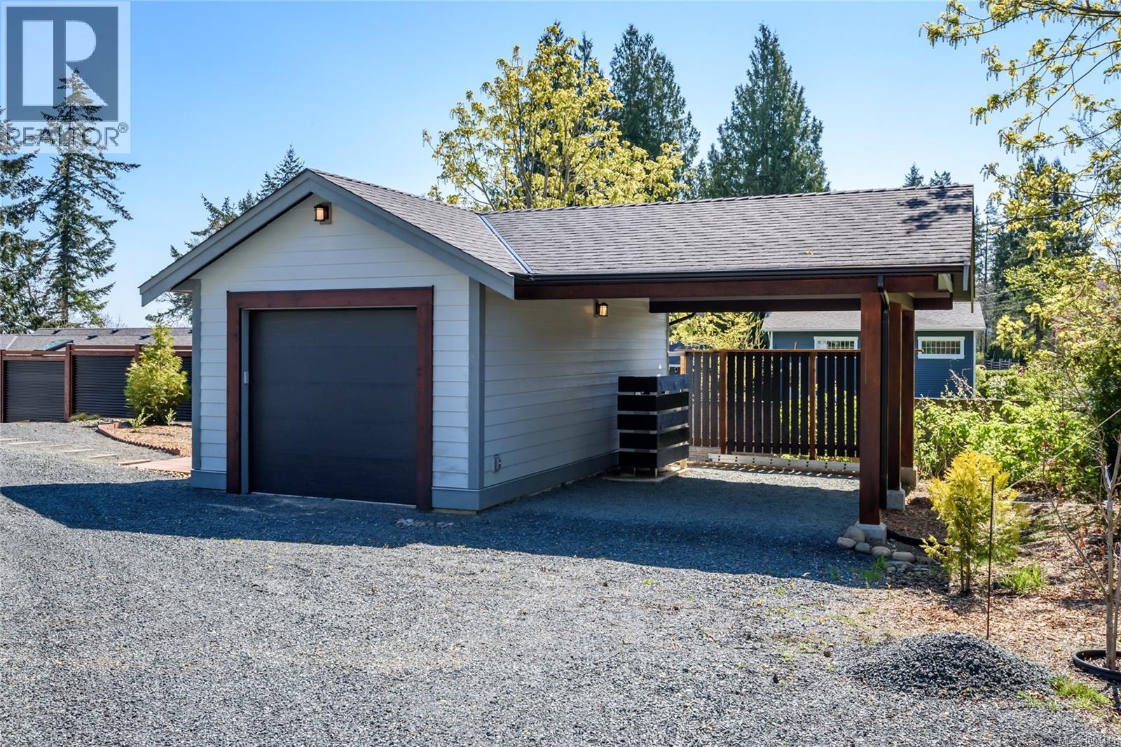 Photo 26 of 176 Baynes Dr, Fanny Bay BC