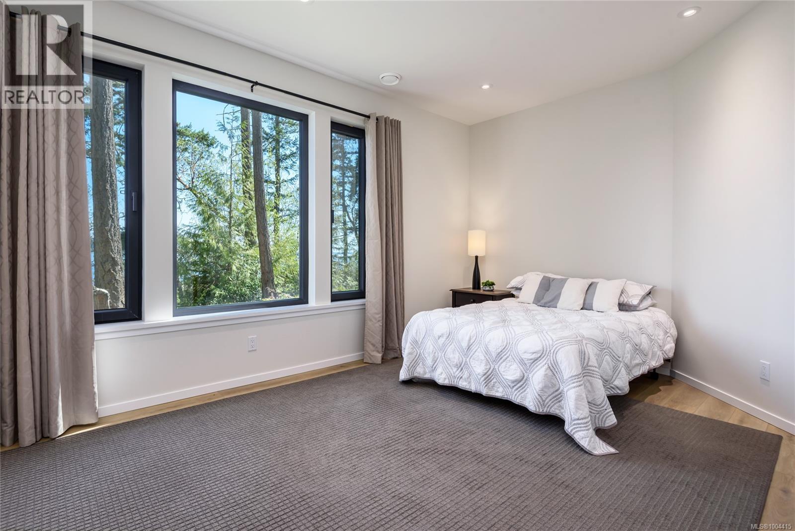 Photo 34 of 176 Baynes Dr, Fanny Bay BC