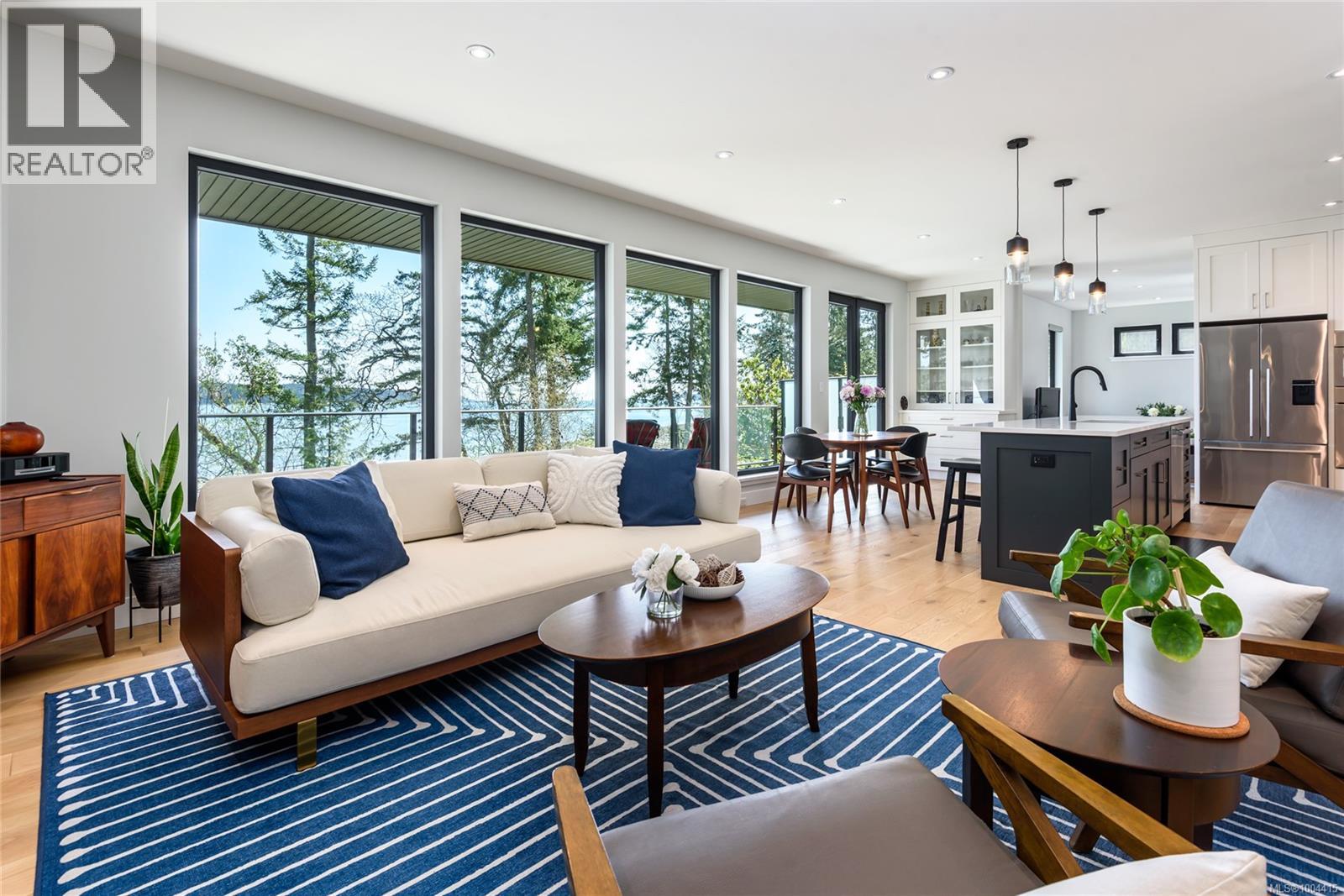 Photo 20 of 176 Baynes Dr, Fanny Bay BC