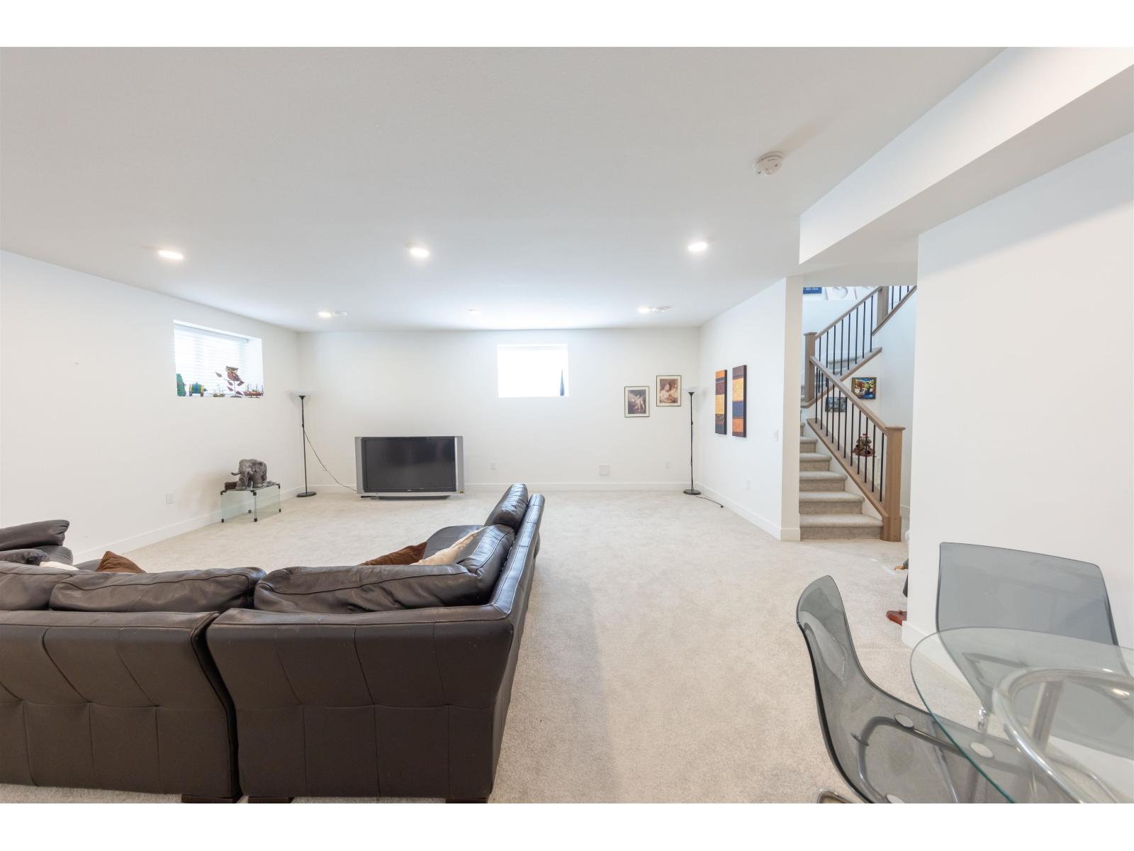 Photo 35 of 15 5528 148 Street, Surrey BC