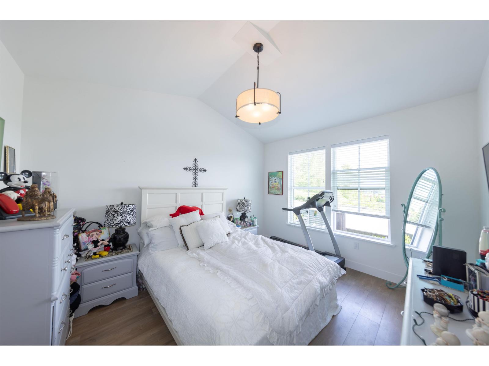 Photo 23 of 15 5528 148 Street, Surrey BC