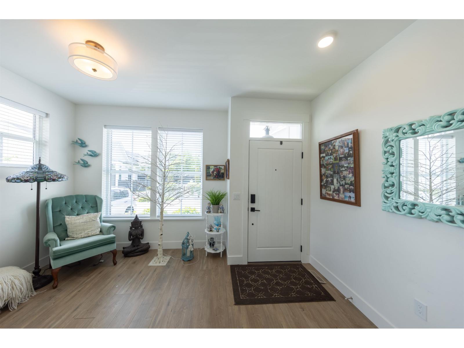 Photo 18 of 15 5528 148 Street, Surrey BC