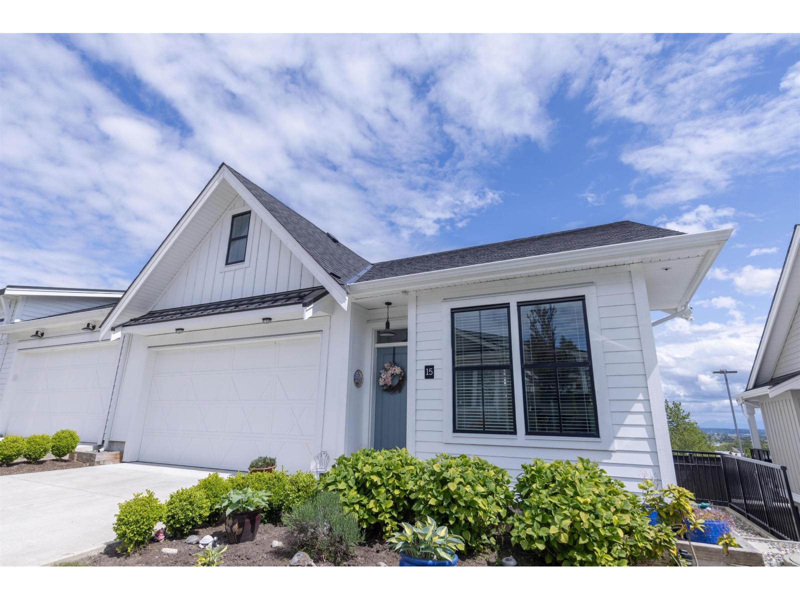 Photo 40 of 15 5528 148 Street, Surrey BC