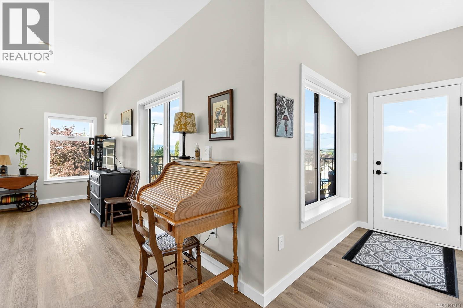 102C 3800 Burde St, Port Alberni
