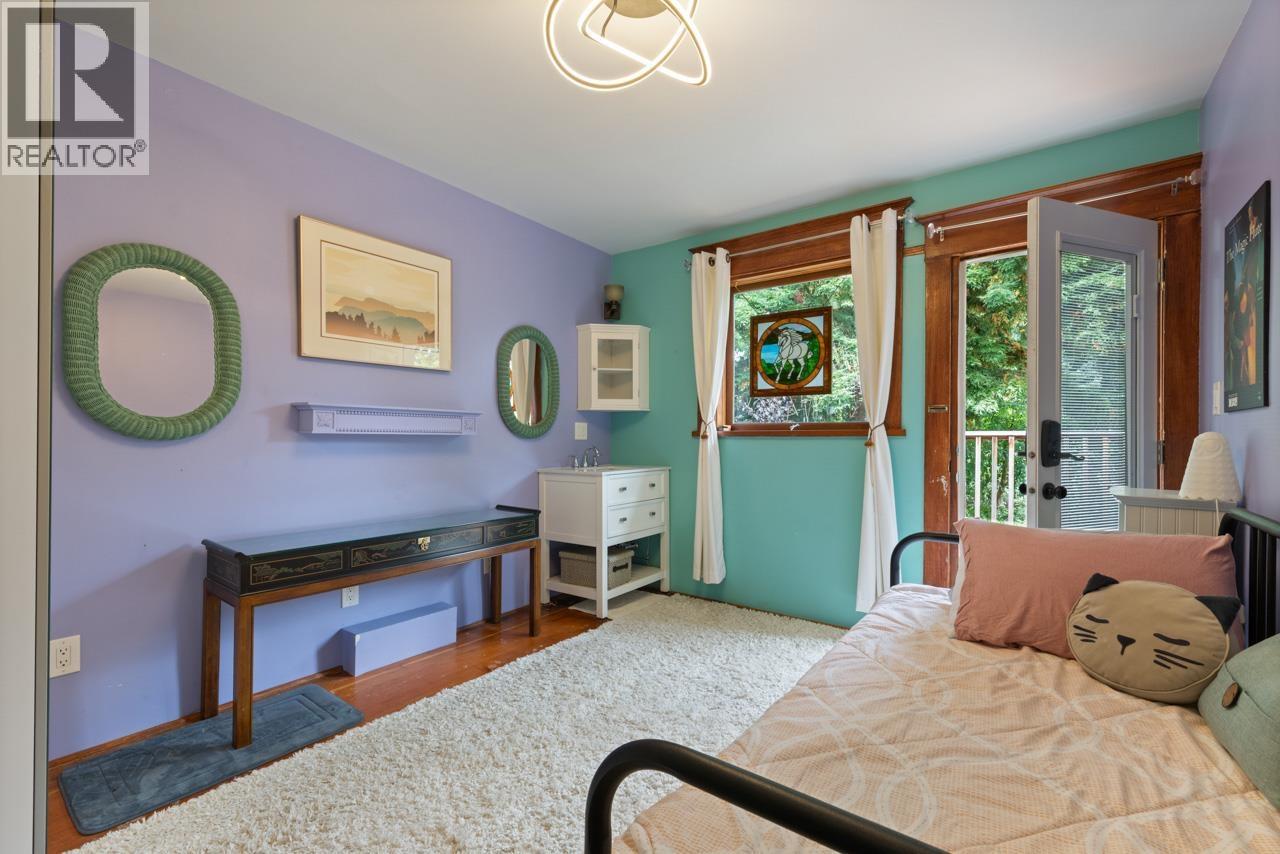 Photo 23 of 2220 Stephens Street, Vancouver BC
