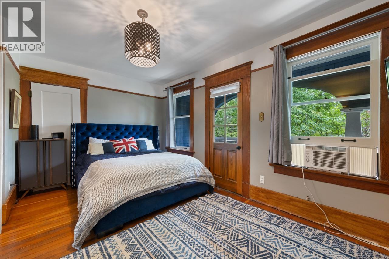Photo 21 of 2220 Stephens Street, Vancouver BC