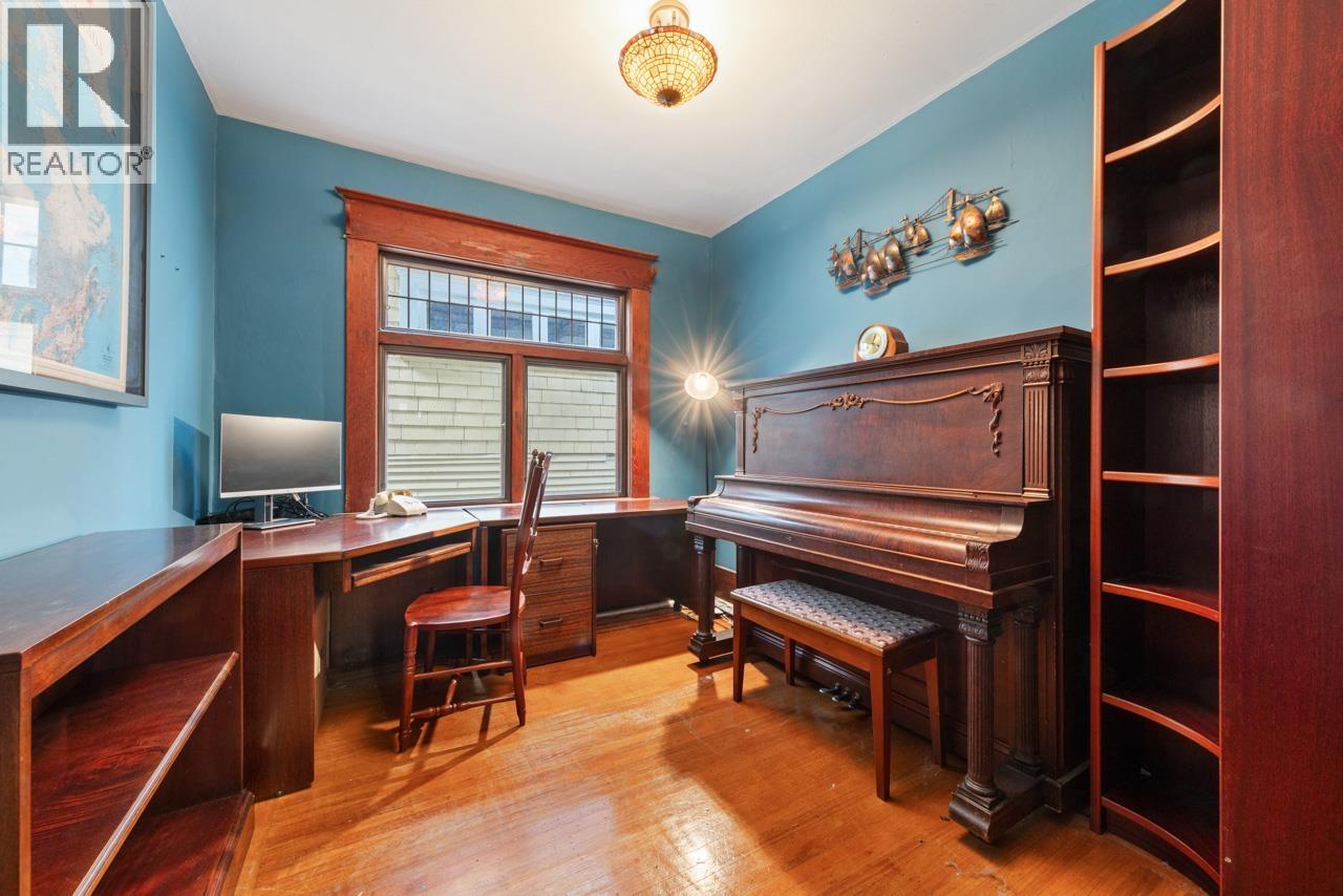 Photo 18 of 2220 Stephens Street, Vancouver BC