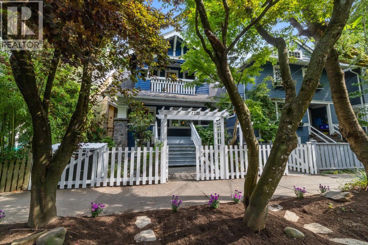 Photo 2 of 2220 Stephens Street, Vancouver BC