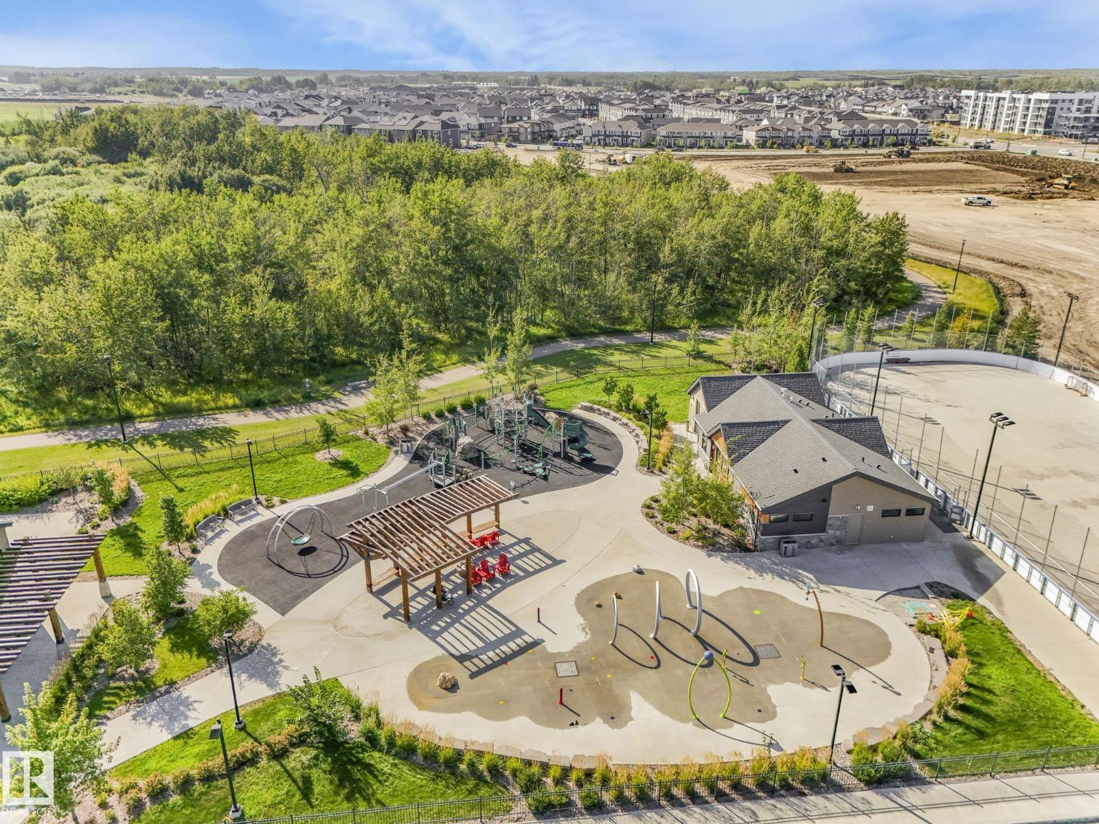 Photo 16 of 20241 15 A Av Nw Nw, Edmonton AB