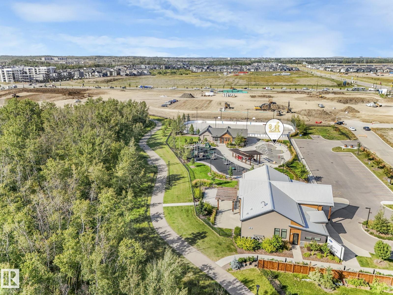 Photo 18 of 20241 15 A Av Nw Nw, Edmonton AB