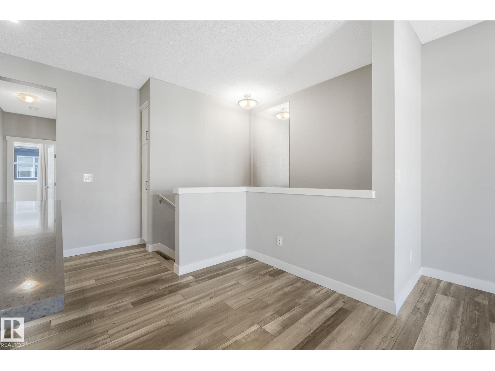 Photo 41 of 20241 15 A Av Nw Nw, Edmonton AB