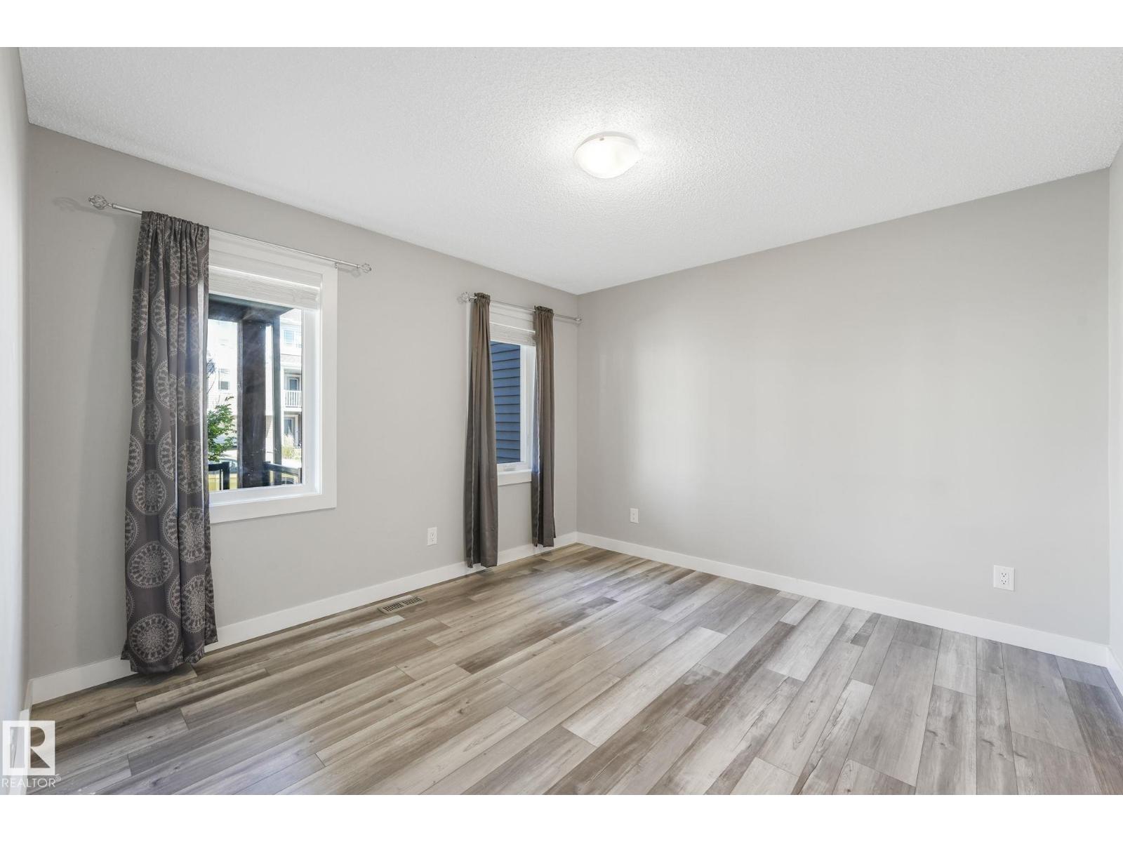 Photo 55 of 20241 15 A Av Nw Nw, Edmonton AB