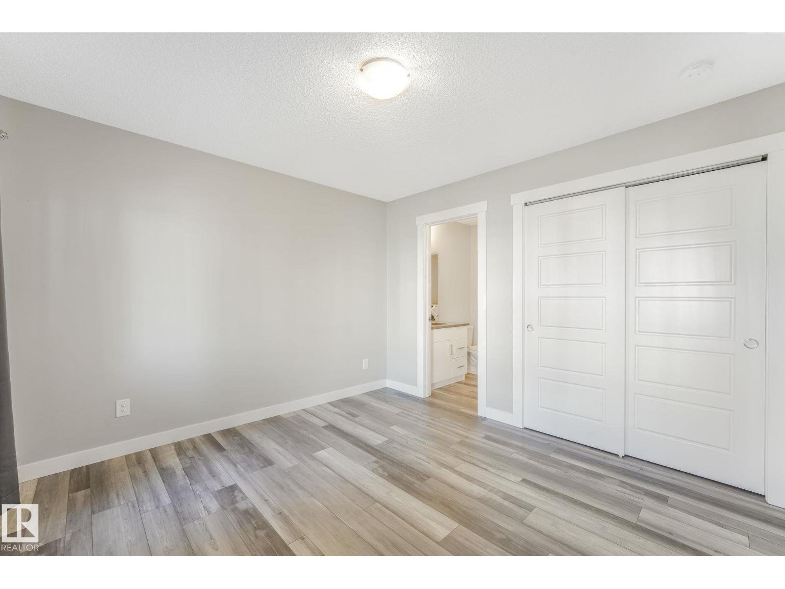 Photo 56 of 20241 15 A Av Nw Nw, Edmonton AB