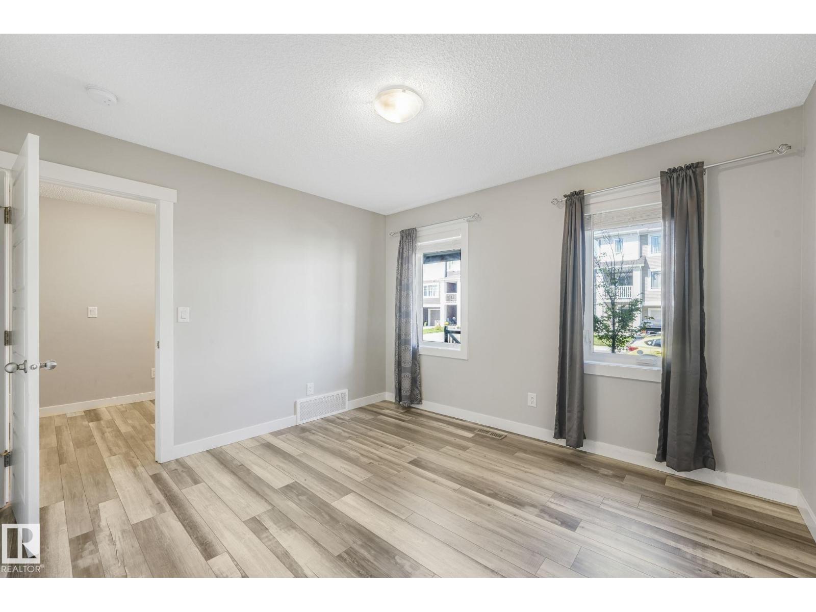 Photo 57 of 20241 15 A Av Nw Nw, Edmonton AB