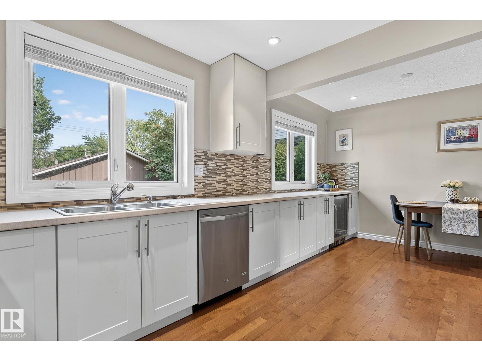 Photo 17 of 14808 93 Av Nw, Edmonton AB