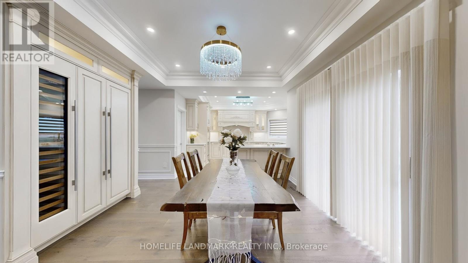 Photo 19 of 16 Crescentview Road, Richmond Hill ON