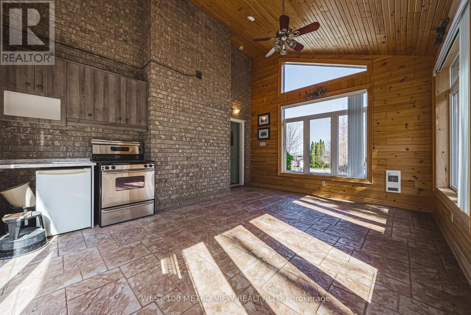 Photo 5 of 2476 Champlain Road, Tiny ON