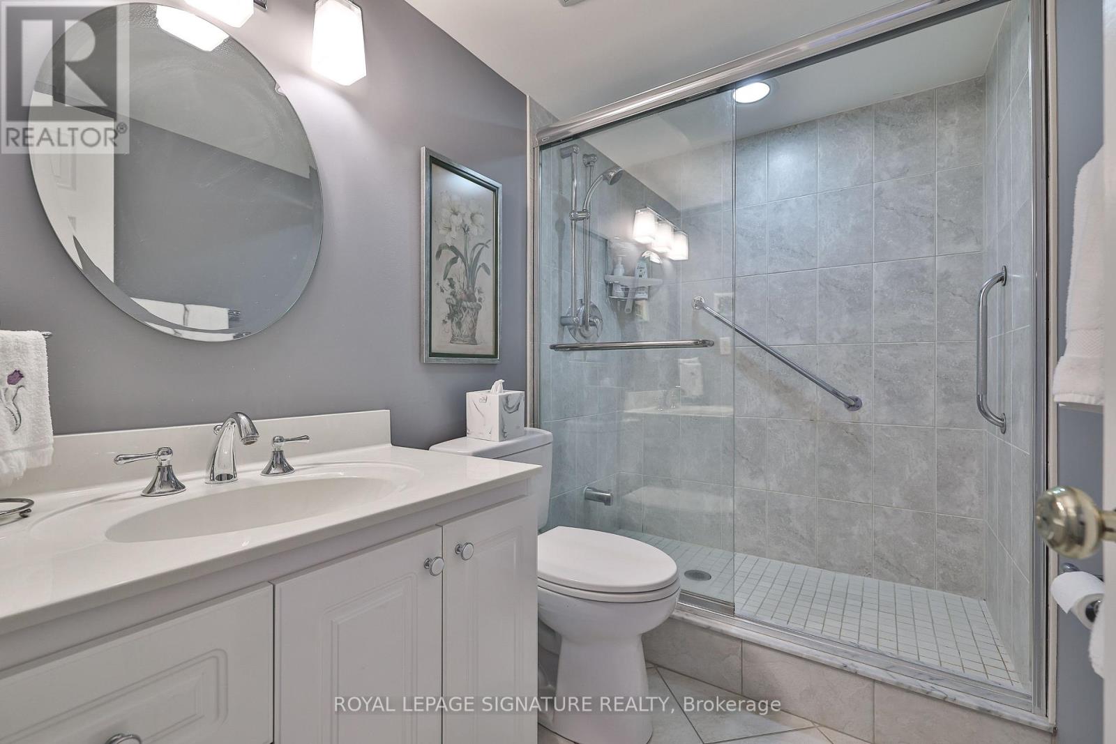 Photo 34 of 2105 820 Burnhamthorpe Road, Toronto ON