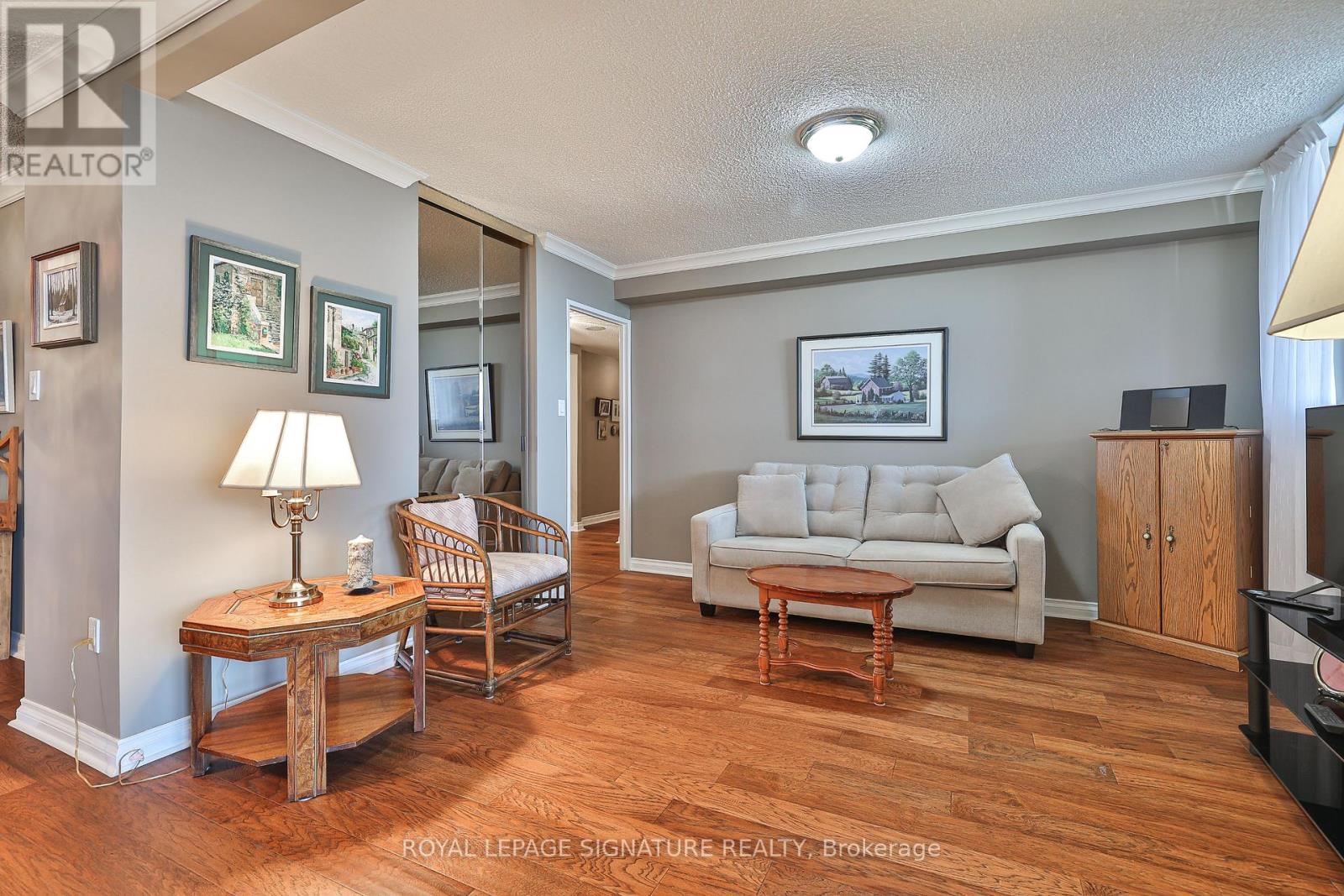 Photo 6 of 2105 820 Burnhamthorpe Road, Toronto ON