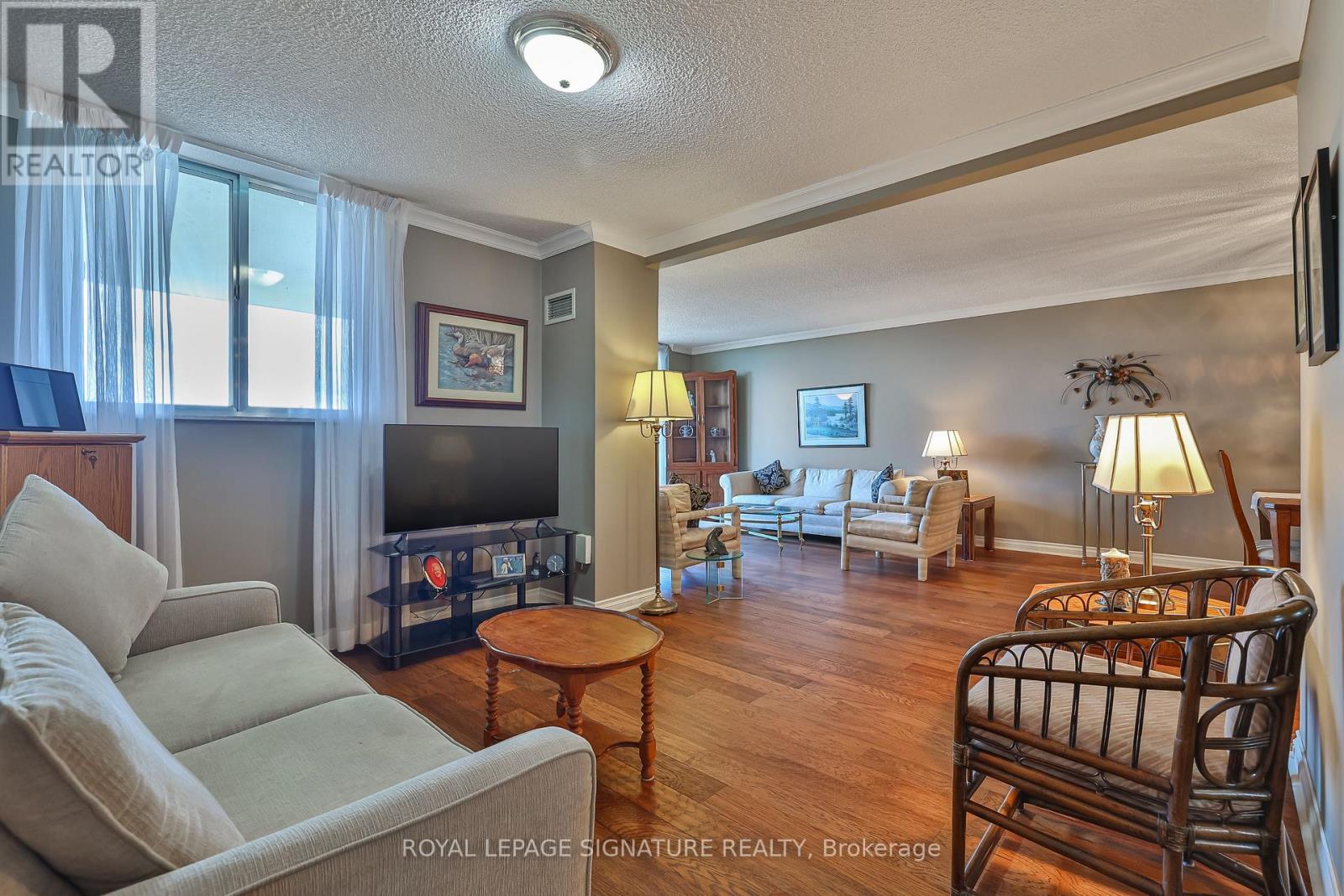 Photo 7 of 2105 820 Burnhamthorpe Road, Toronto ON