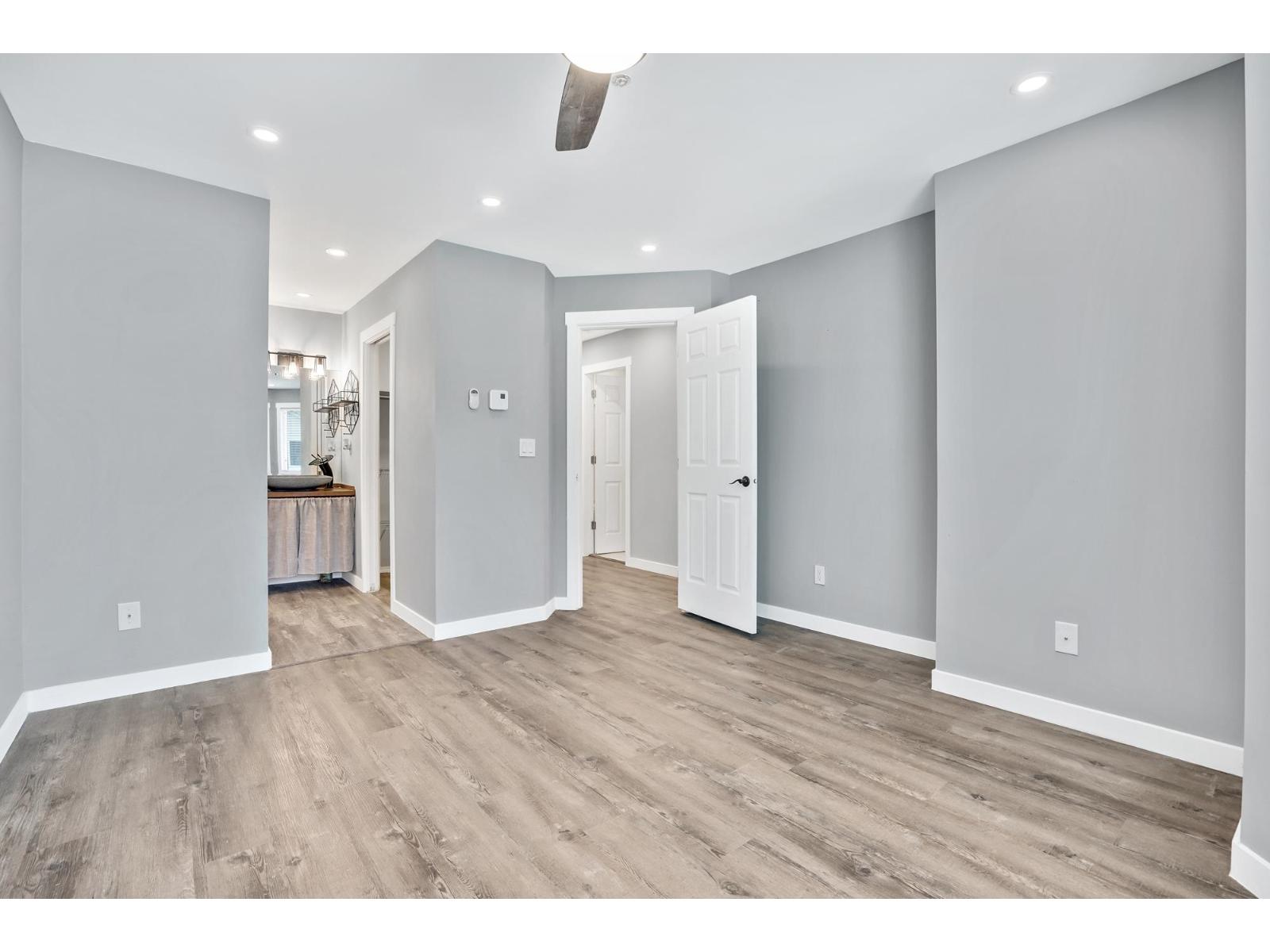 Photo 35 of 49 3087 Immel Street, Abbotsford BC
