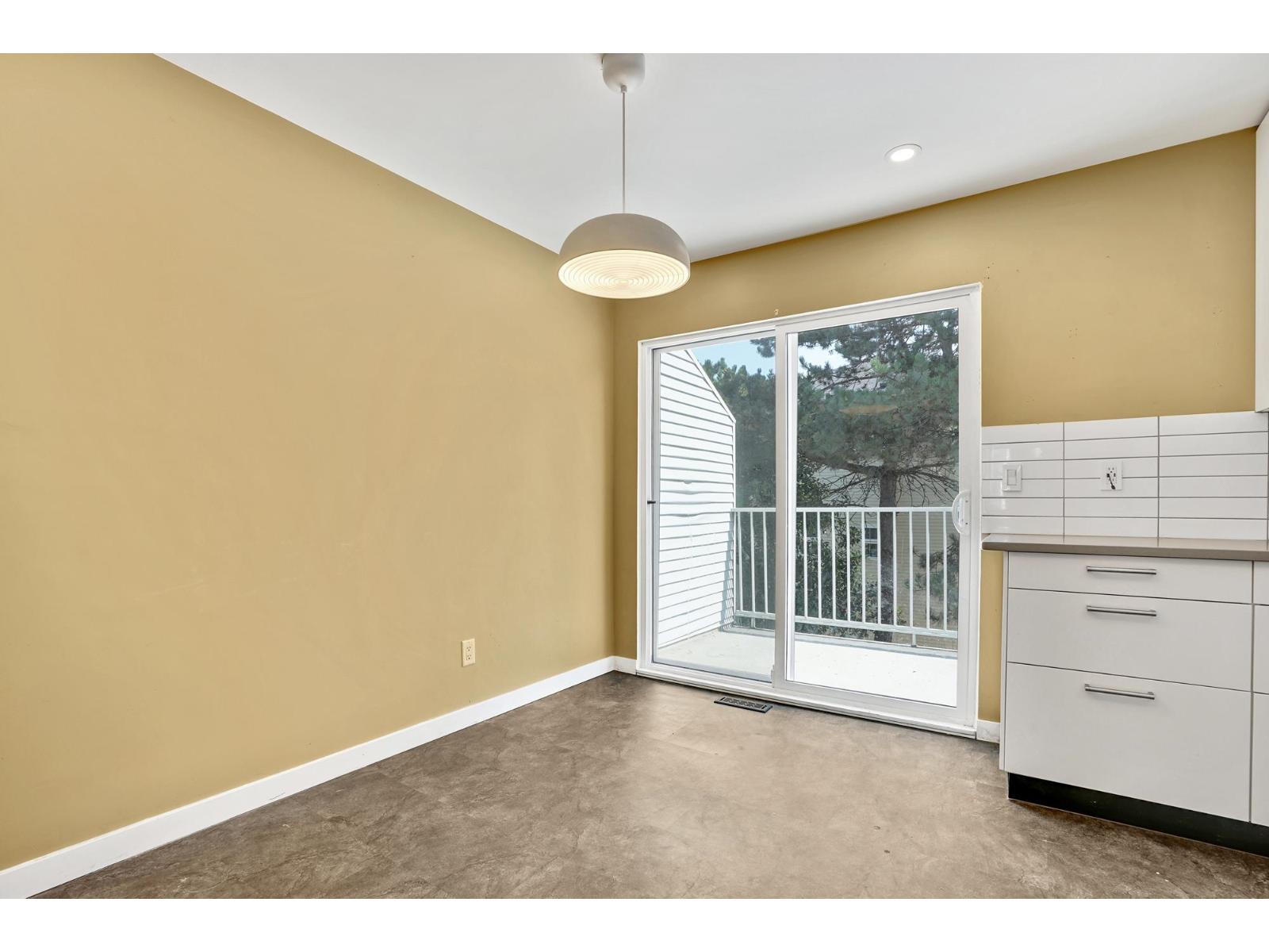 Photo 6 of 49 3087 Immel Street, Abbotsford BC