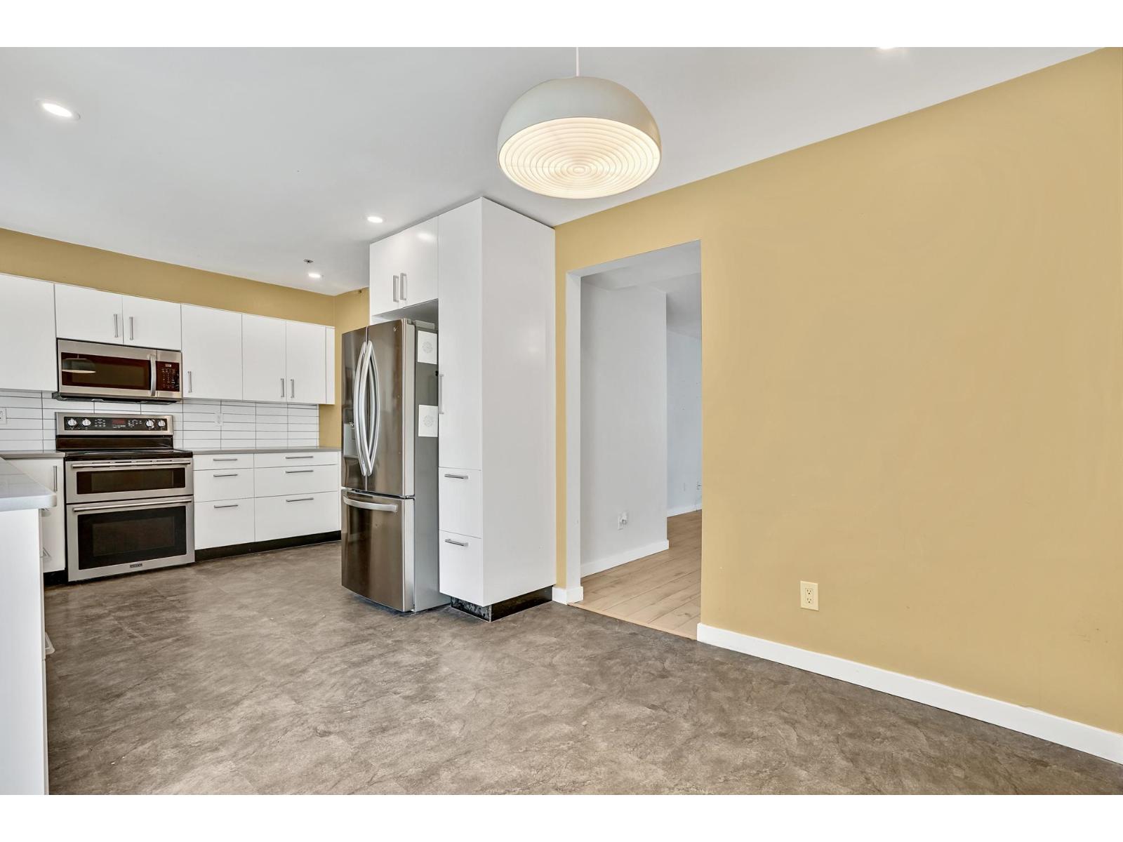 Photo 7 of 49 3087 Immel Street, Abbotsford BC
