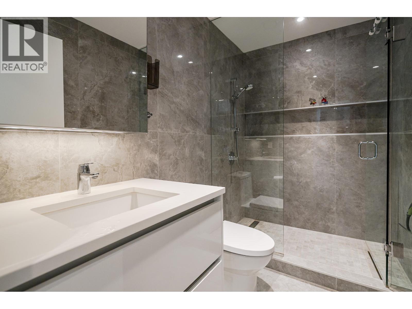 Photo 13 of 1404 6328 No 3 Road, Richmond BC