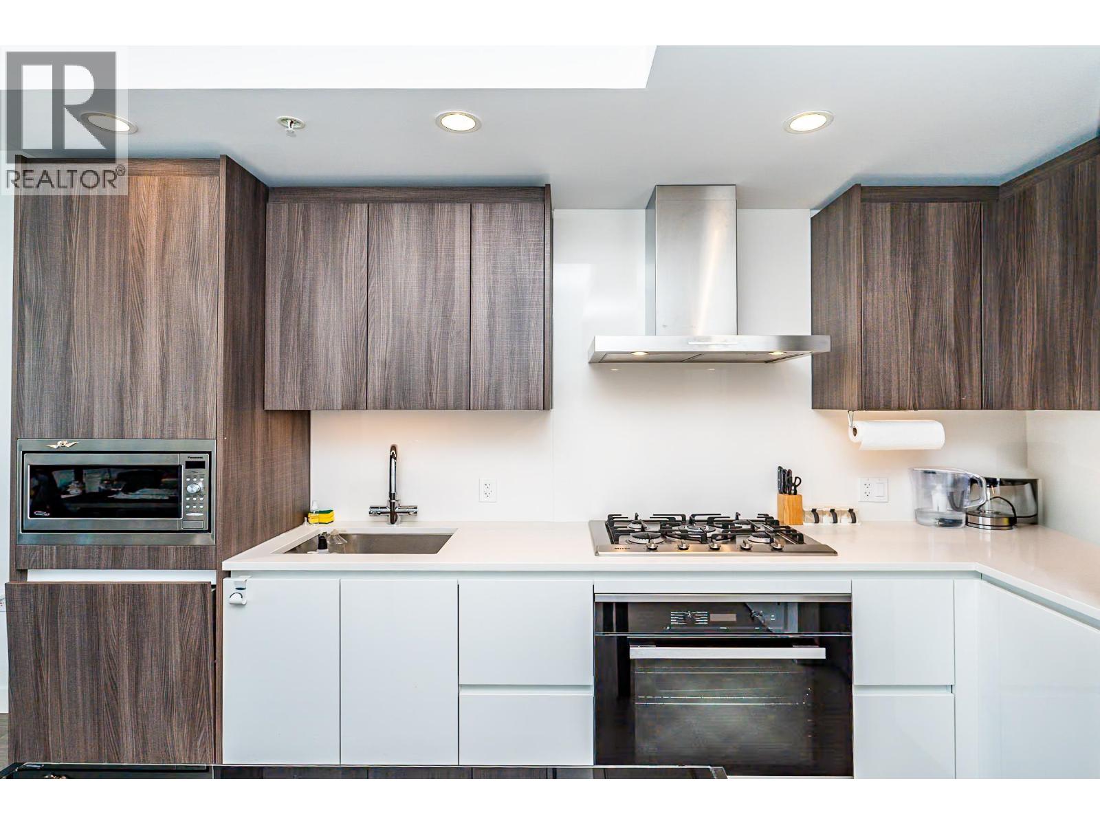 Photo 9 of 1404 6328 No 3 Road, Richmond BC