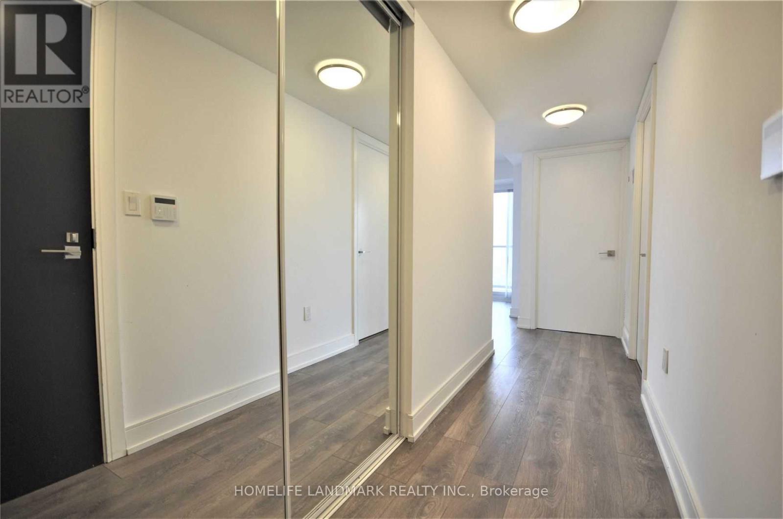 Photo 13 of 1111 89 Mcgill Street, Toronto ON