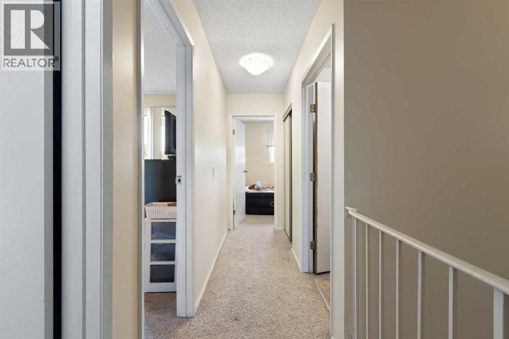 Photo 13 of 209 2200 Woodview Drive Sw, Calgary AB