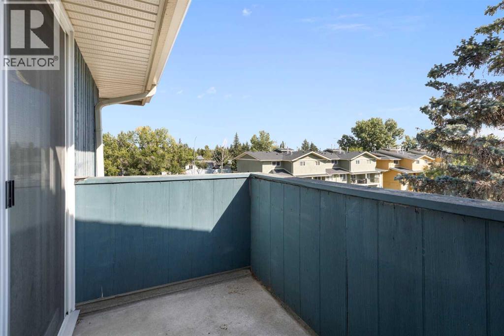 Photo 16 of 209 2200 Woodview Drive Sw, Calgary AB