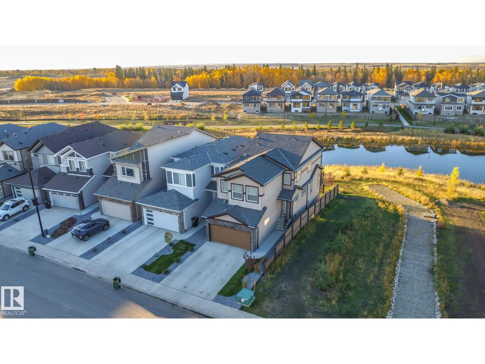 Photo 13 of 5395 Lark Ld Nw, Edmonton AB