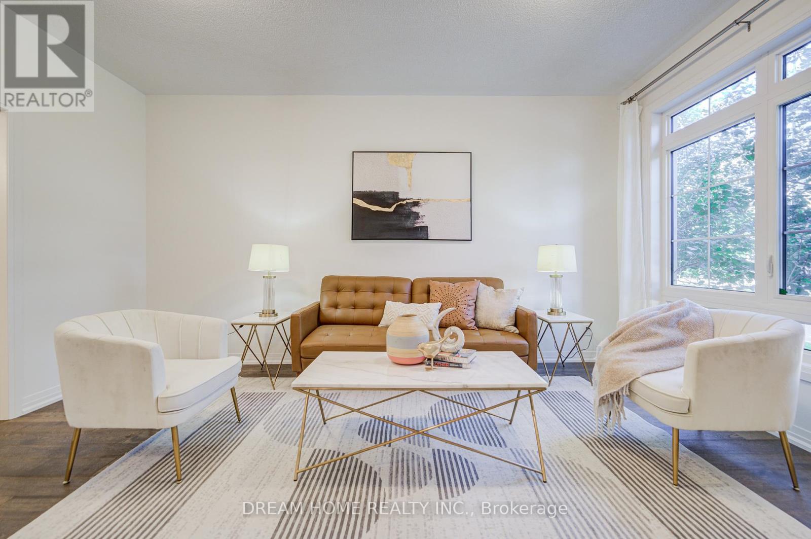 Photo 3 of 288 Buchanan Drive, Markham ON